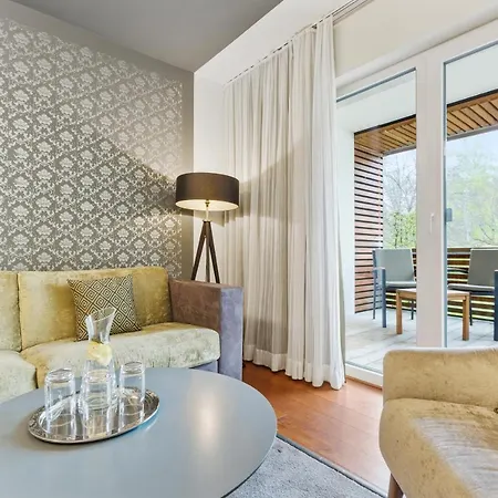 Romantik Landschloss Fasanerie 4*