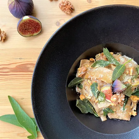 Romantik Landschloss Fasanerie 4*