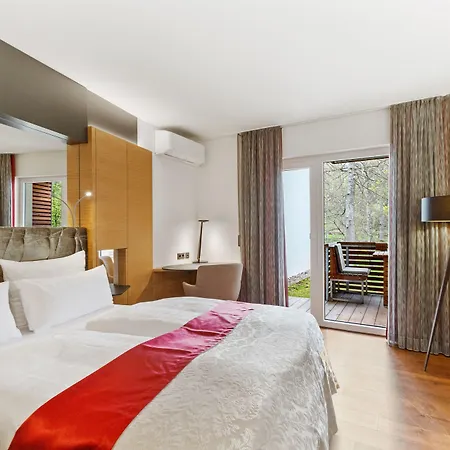 Romantik Landschloss Fasanerie Otel 4*