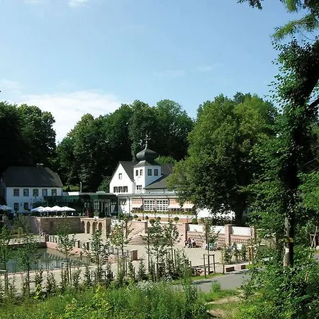 Hotel Romantik Landschloss Fasanerie 4*