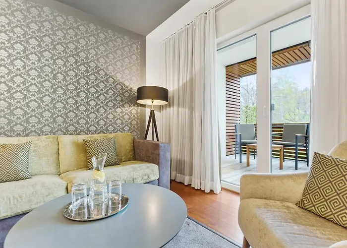 Romantik Landschloss Fasanerie 4*