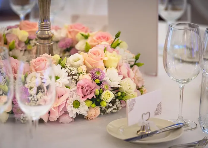 法萨奈瑞兰德城堡罗曼蒂克酒店 4* 茨魏布肯