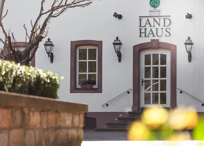 Romantik Landschloss Fasanerie Hotel