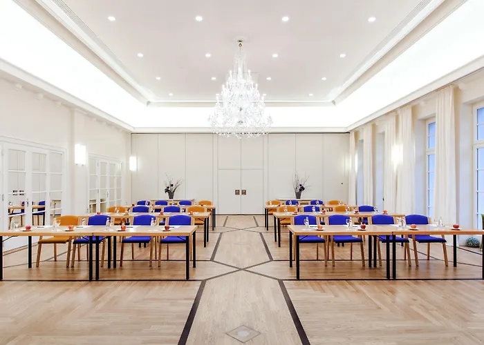 Romantik Landschloss Fasanerie 4* Zweibrücken