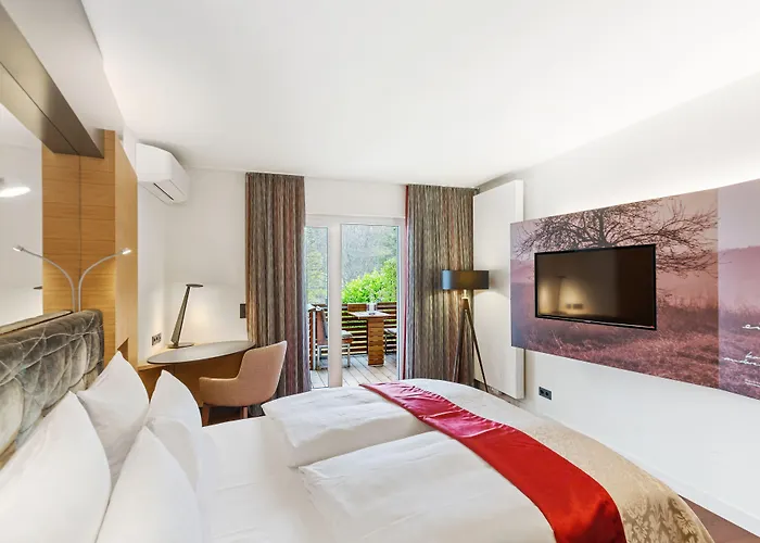 法萨奈瑞兰德城堡罗曼蒂克酒店 4*