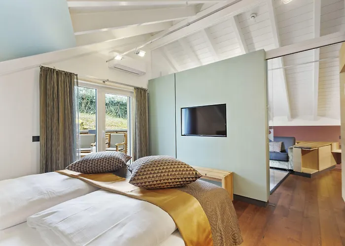 Hotel Romantik Landschloss Fasanerie 4*